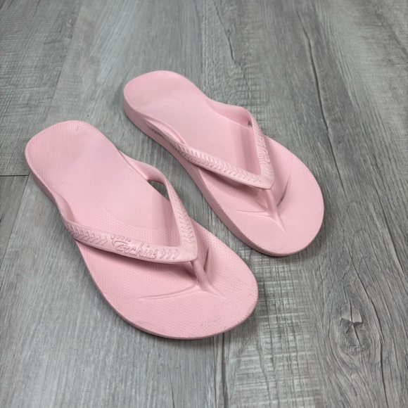 Archies Shoes - Archies Arch Support Flip Flops in pink Size 10